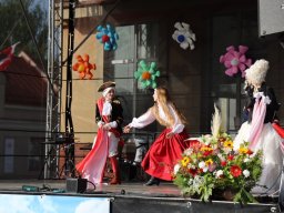 b_1024_768_0_00_images_2023_2024_WYDARZENIA_GMINNY_3MAJA_438162450_993460946121011_2901581074765781950_n